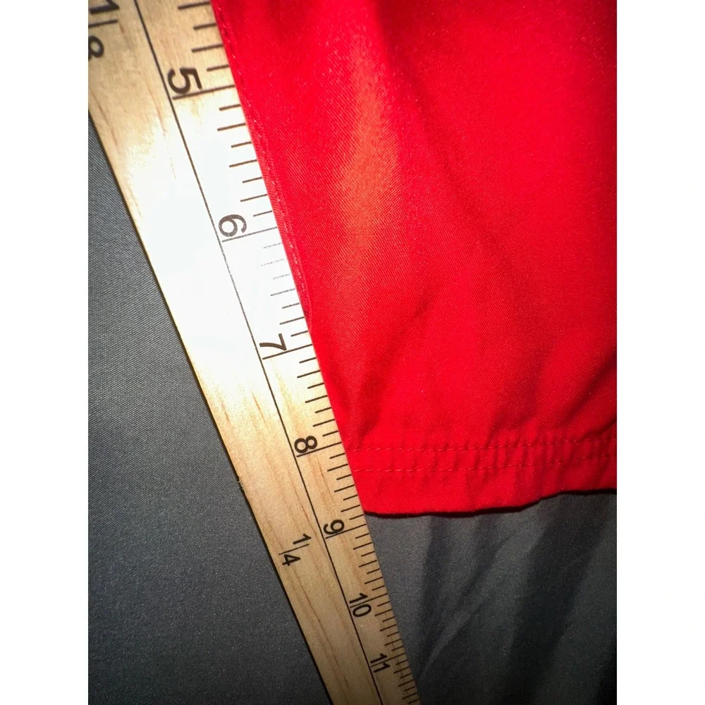 Nike Mens Big Swoosh Board Shorts Red Swim Trunks Size 28 Cargo Pocket 56323